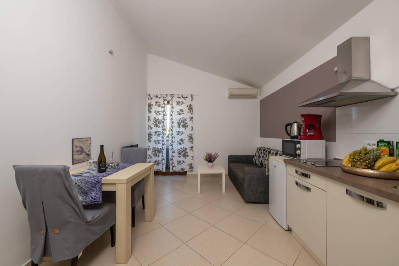 Apartmani Jana Poreč Exterior foto